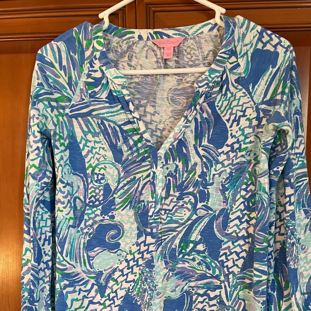 EUC Lilly Pulitzer shirt xxs